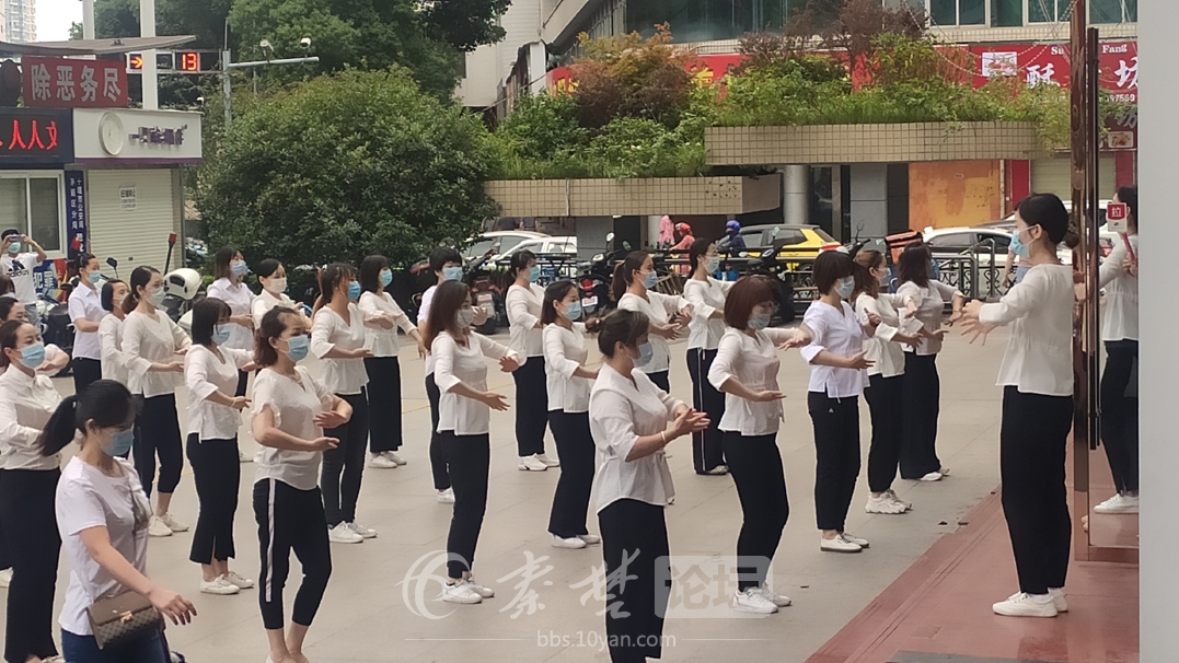 湖北十堰内衣店实体店,最近十堰文胸内衣店