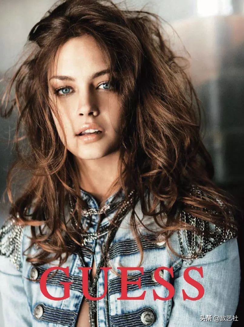 海报高级感配色三色,篮球社团海报配色搭配技巧