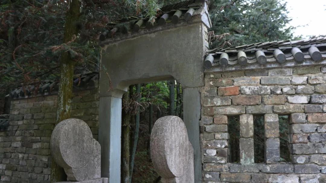 石台仙寓山附近哪里好玩,石台仙寓镇云里居