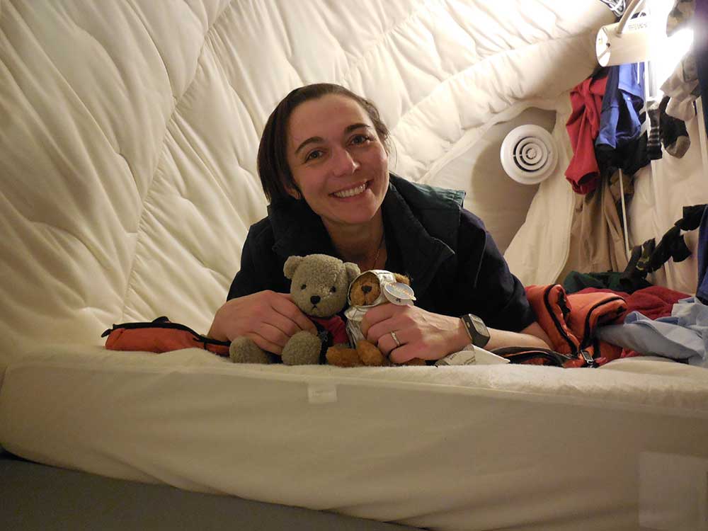 3男3女科学家共处封闭仓一年，没有隐私，出来后整个人麻木