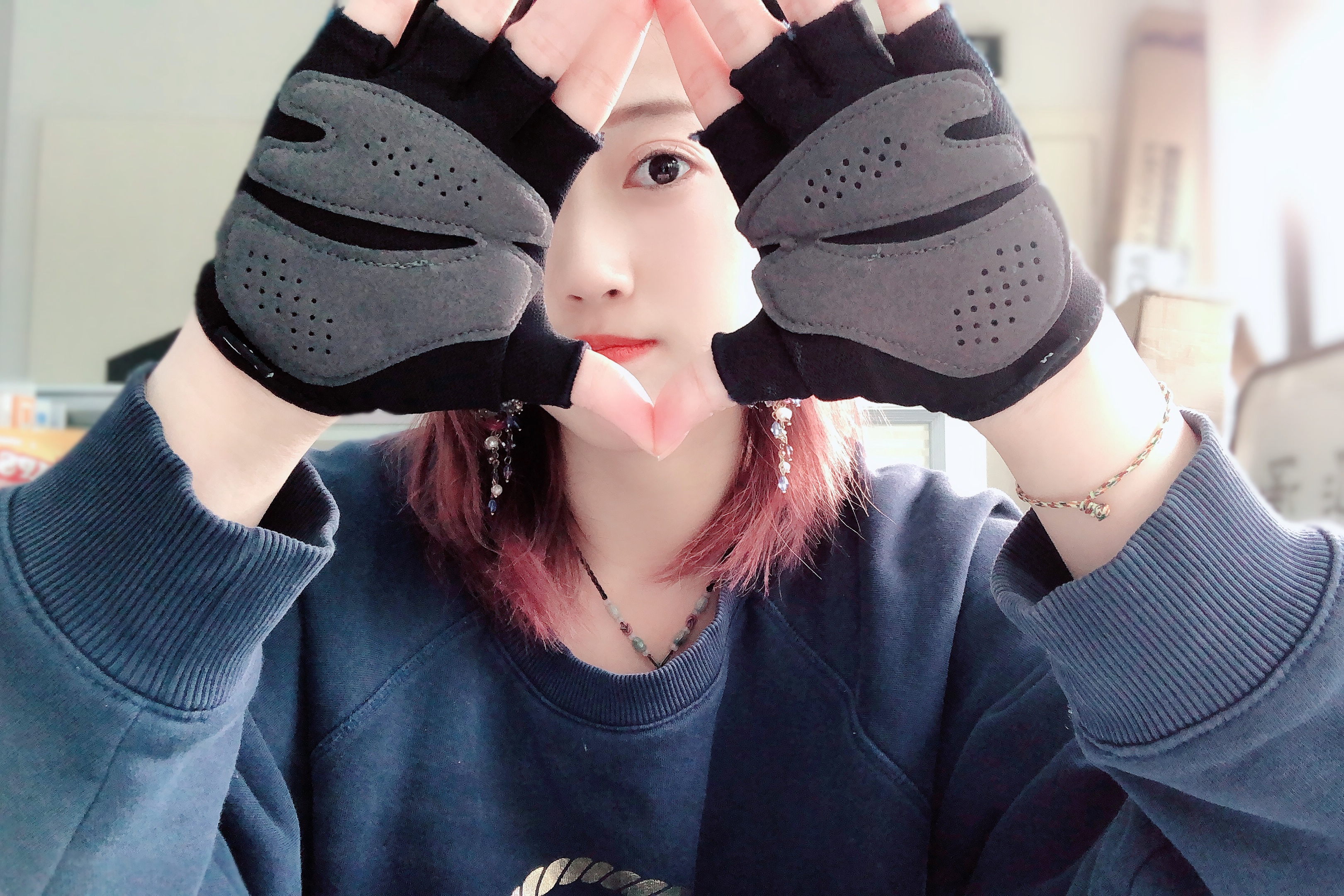 NikeSP20最新款健身手套测评：健身界的“无限手套”