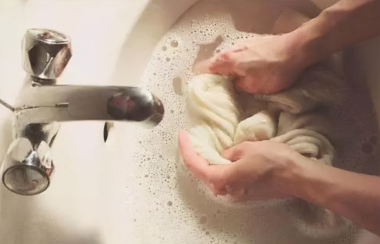 女性月经期间这几件事真的不能做,女人经期饮食上有什么注意事项