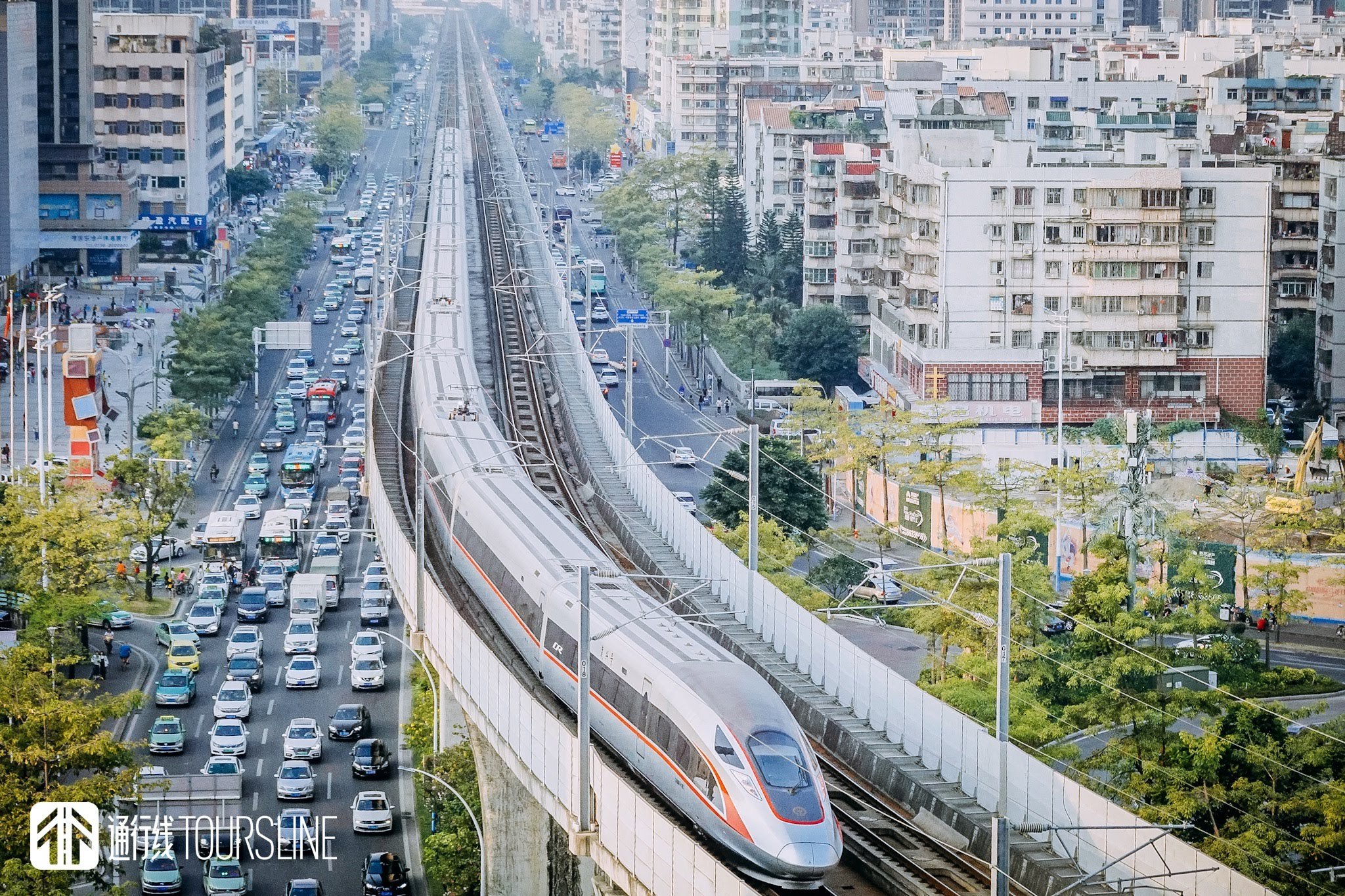 从封闭向开放形式的转变,广珠城际发展