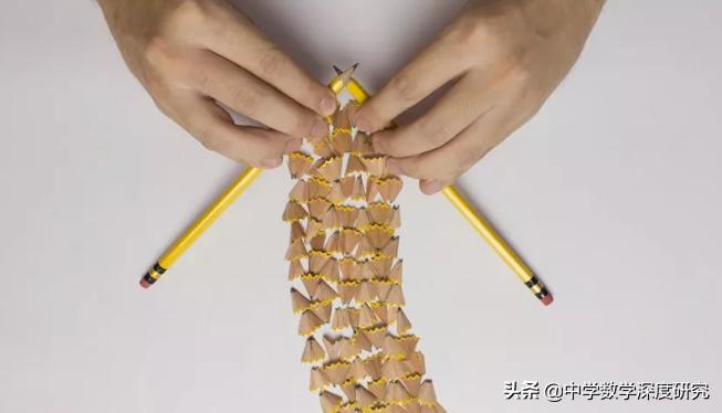 中考热点，道是无圆却有圆，隐圆问题的一种构造策略