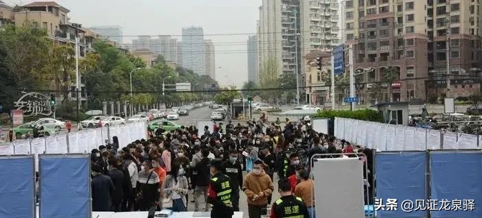 找工作成都龙泉驿区,今日龙泉驿北泉路招聘会