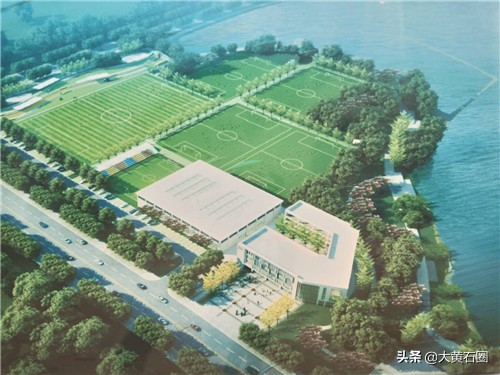 从五星级酒店到市中心要多久,尹家湖足球公园