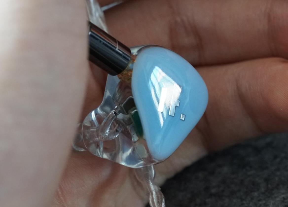 索尼ier-z1r手机能推吗,索尼ierz1r价格坚挺