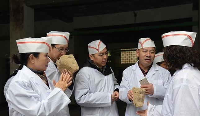 曲为酒之骨酱香酒配方,酒曲制作全过程和配方