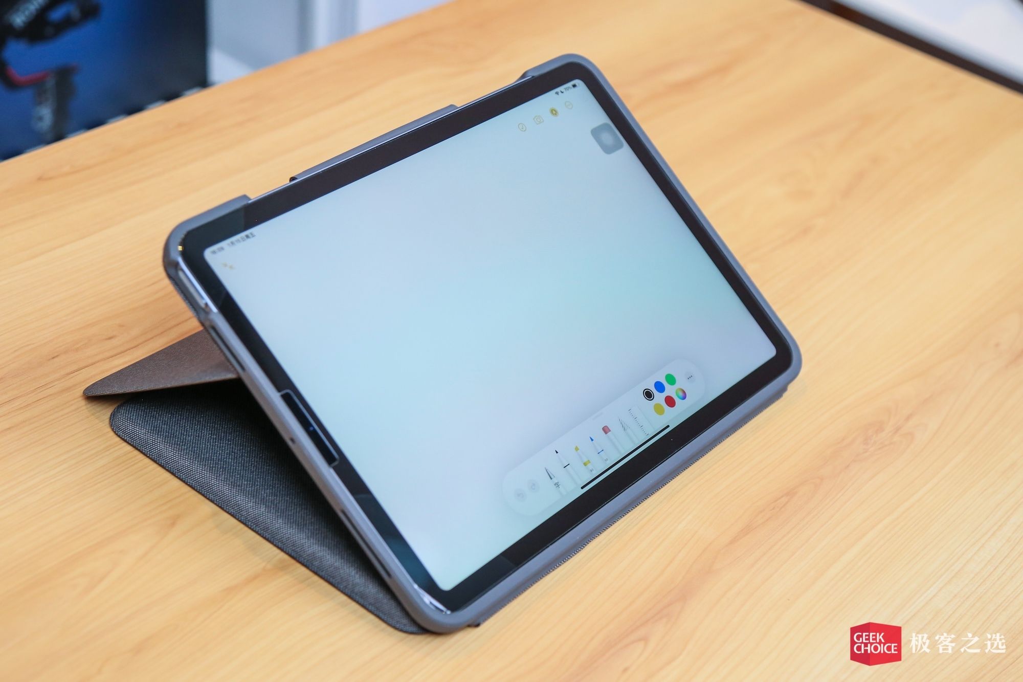 罗技ik1055bkipad键盘,罗技ipad键盘推荐平替