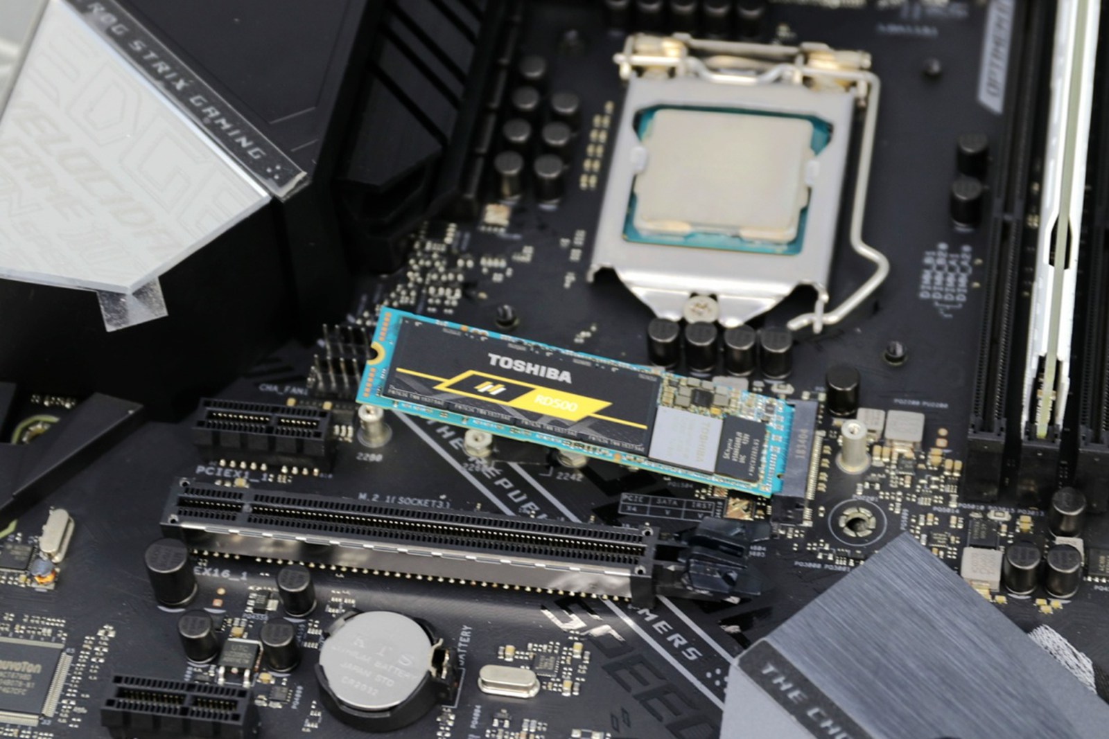 东芝固态硬盘rd500与三星970plus,三星pm991256固态评测