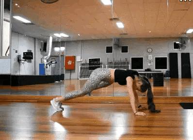 巴西最火超模泳衣秀,巴西泳装秀微胖超模