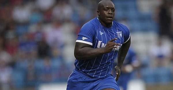 身体对抗最好的足球球员前10名,你们真的是在踢足球吗