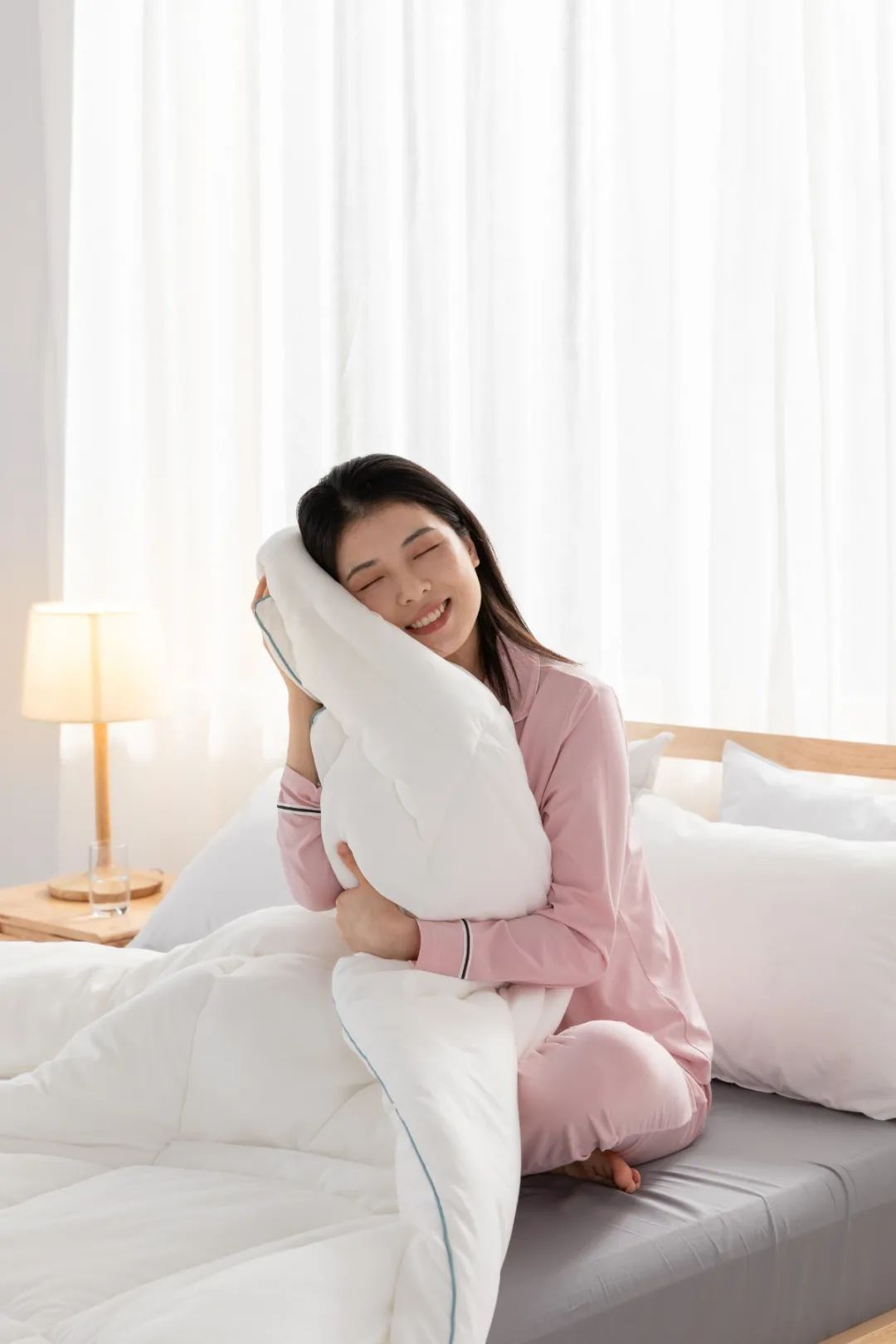 重被子好还是轻被子好,盖厚被子好还是薄被子好