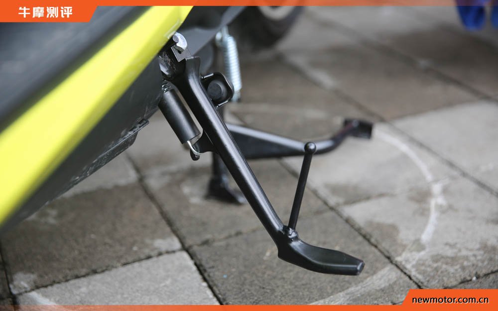 油箱17升续航可达400公里,最佳国产踏板摩旅车