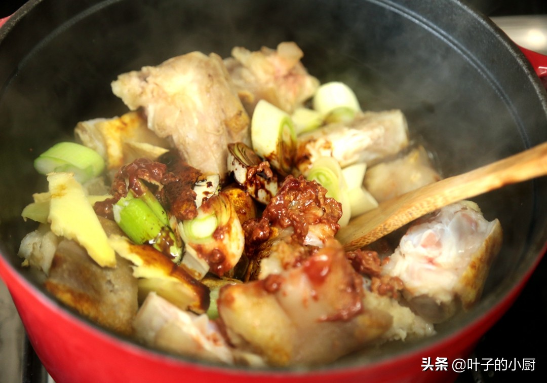 猪蹄炖好后有很大腥味怎么解决,做熟的猪蹄有腥味怎么补救