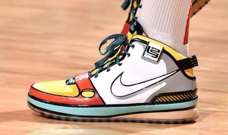 nba塔克为什么是球鞋之王,为啥说湖人塔克是19年状元