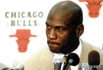 迈克尔乔丹为什么要去打棒球,迈克尔乔丹历史事件