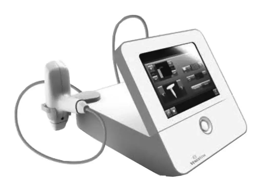 下巴挤出小米粒样的东西,下巴闭口挤出来的东西臭