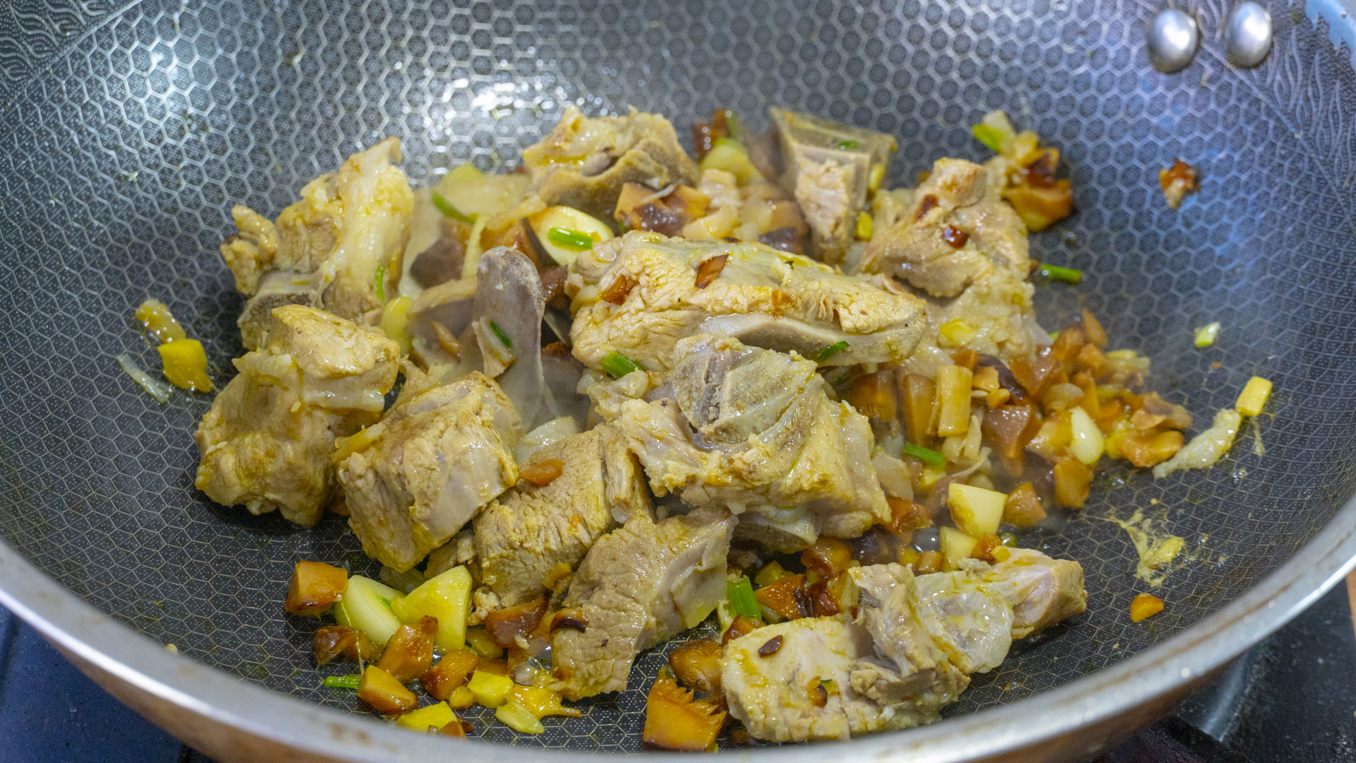 为你送上一道冬天暖胃又暖心菜,适合天冷吃的6道家常菜开胃下饭