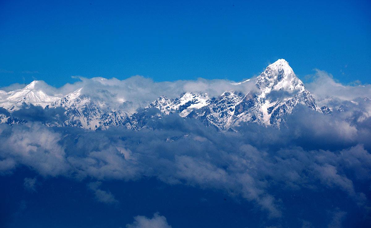 蜀山之王贡嘎山：最迷人的最危险