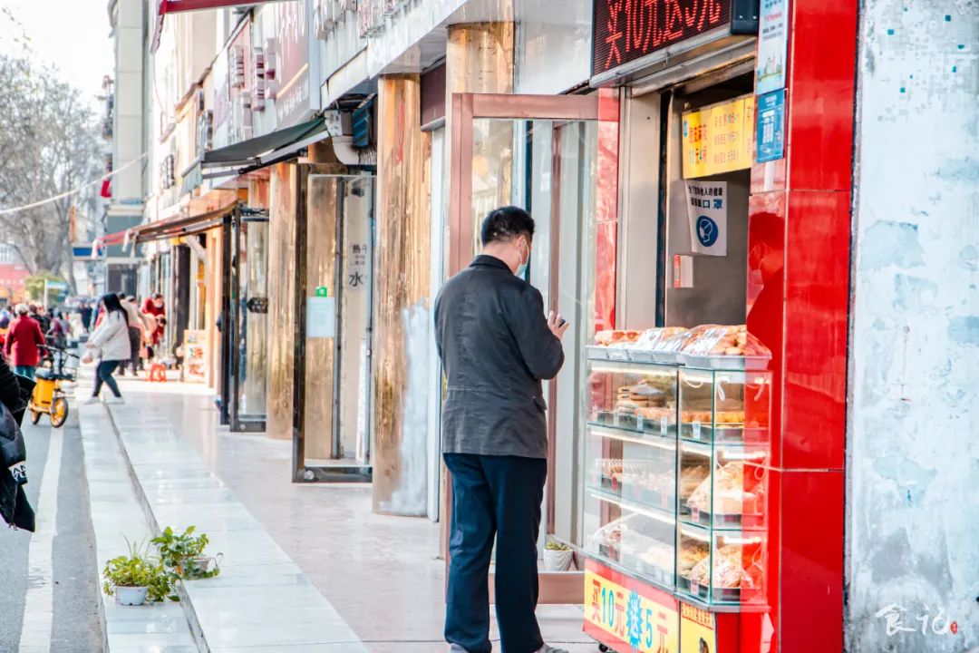 襄阳市樊城区网红绿豆饼,襄阳丹江路绿豆饼