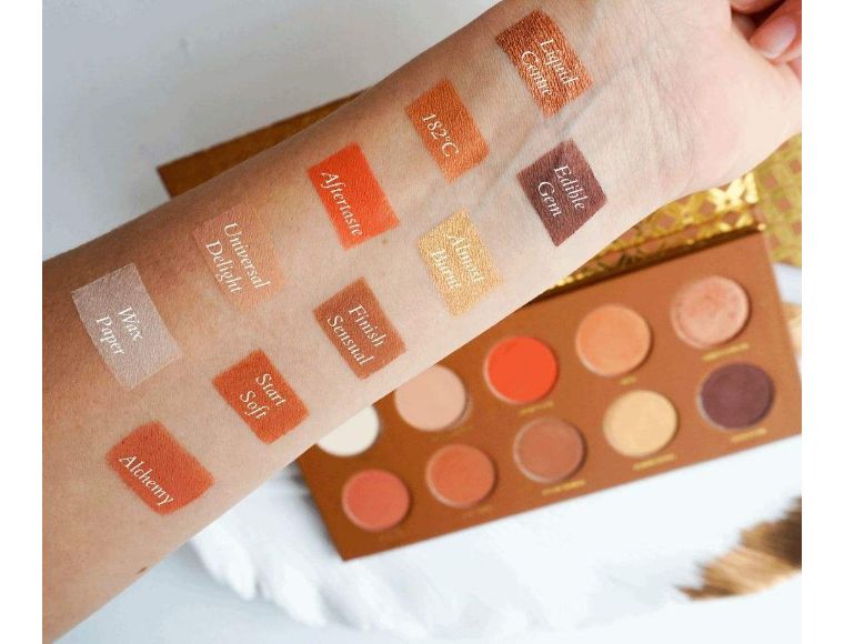 秋冬眼影2022百搭款,秋冬款眼影推荐