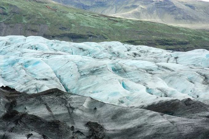 冰龙出没-阿龙·贡纳松