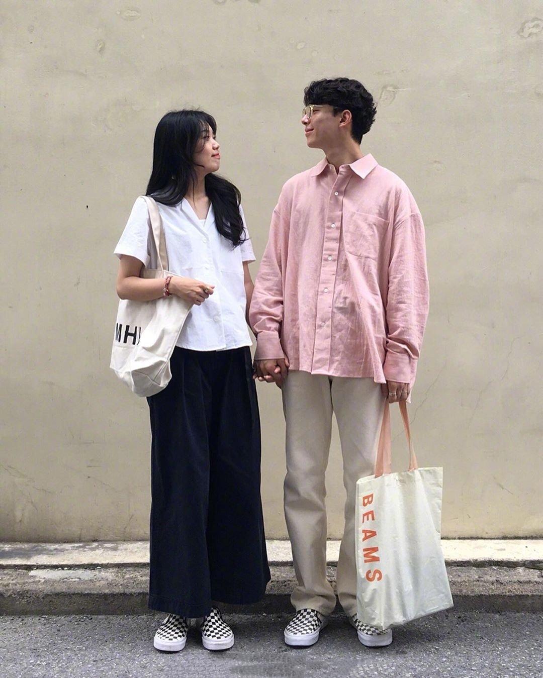 情侣初秋穿搭高级感,非常有气质的夏季情侣穿搭