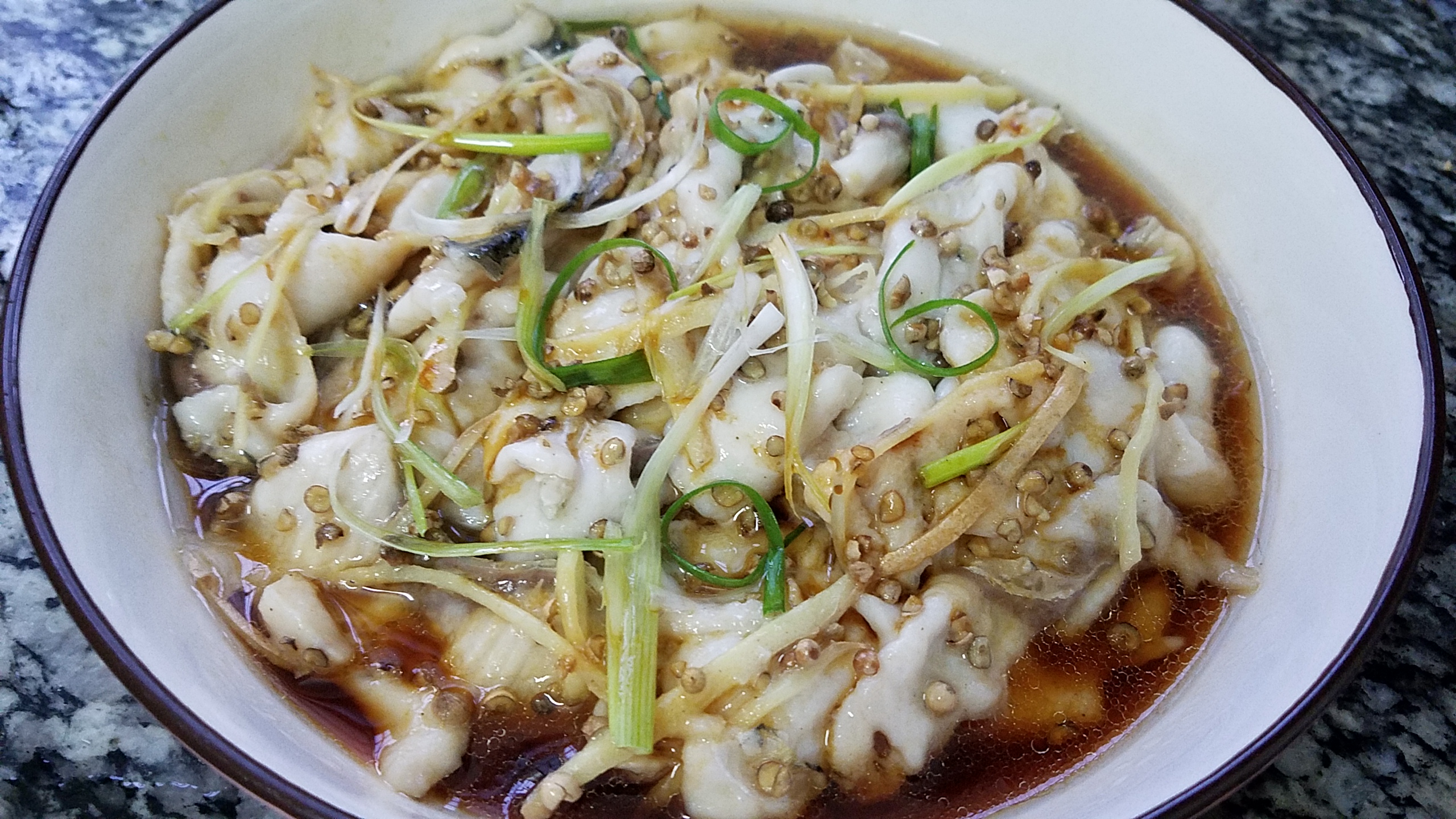 草鱼怎么炖好吃又简单方法大全,炖草鱼最简单好吃的做法