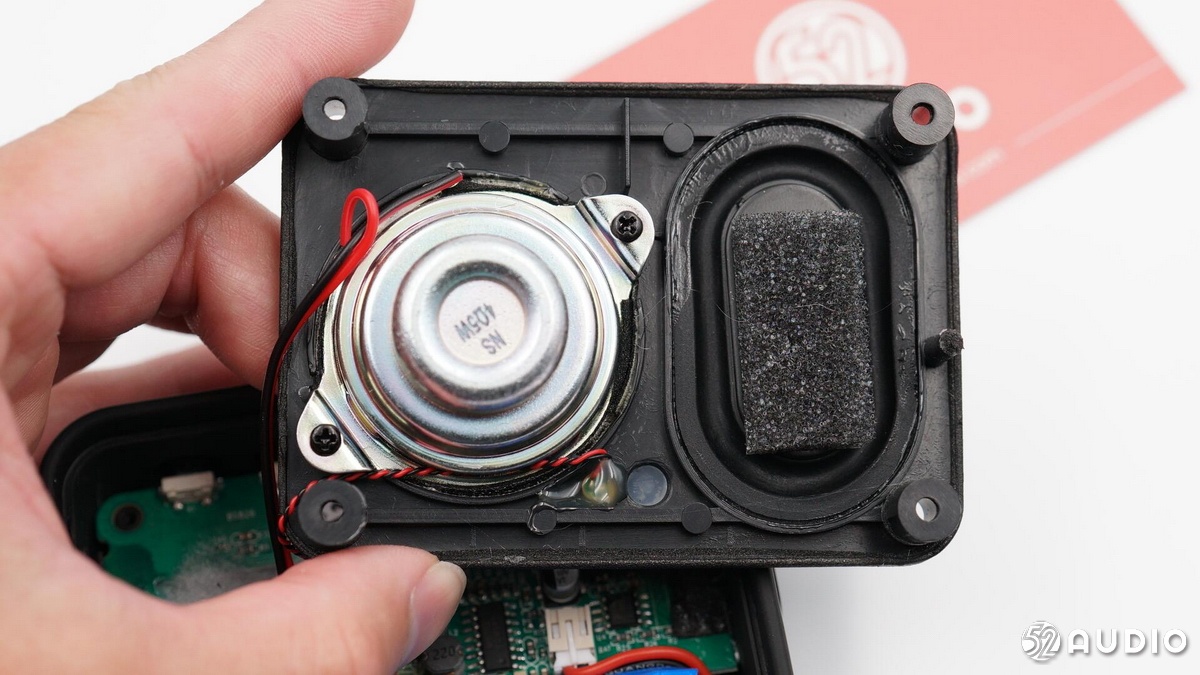 马歇尔EMBERTON蓝牙音箱拆解,便携ai蓝牙音箱拆解