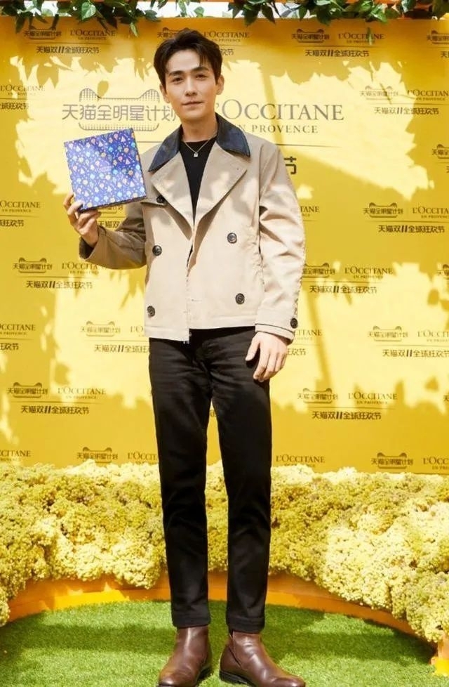 朱一龙休闲穿搭夏季,朱一龙同款牛仔外套搭配