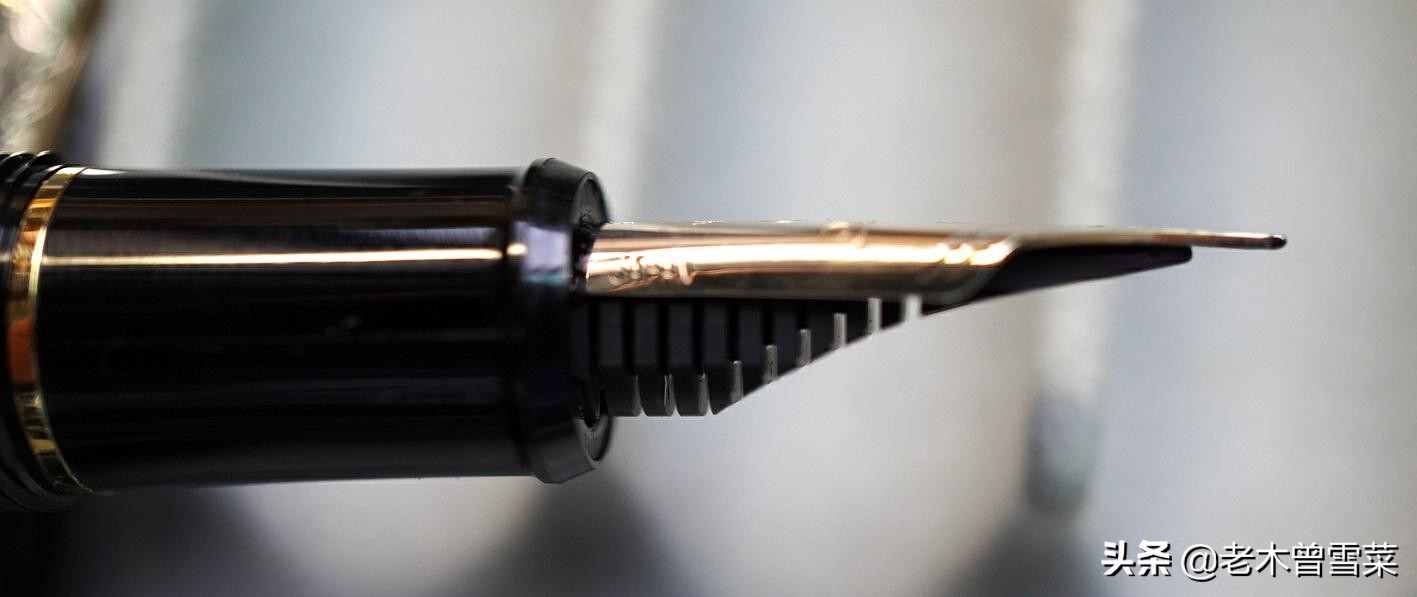 比较细的金尖钢笔,黄色笔尖和金尖钢笔区别