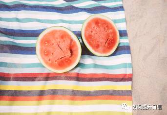 增强自信的10个有效方法,用什么办法可以帮别人提高自信