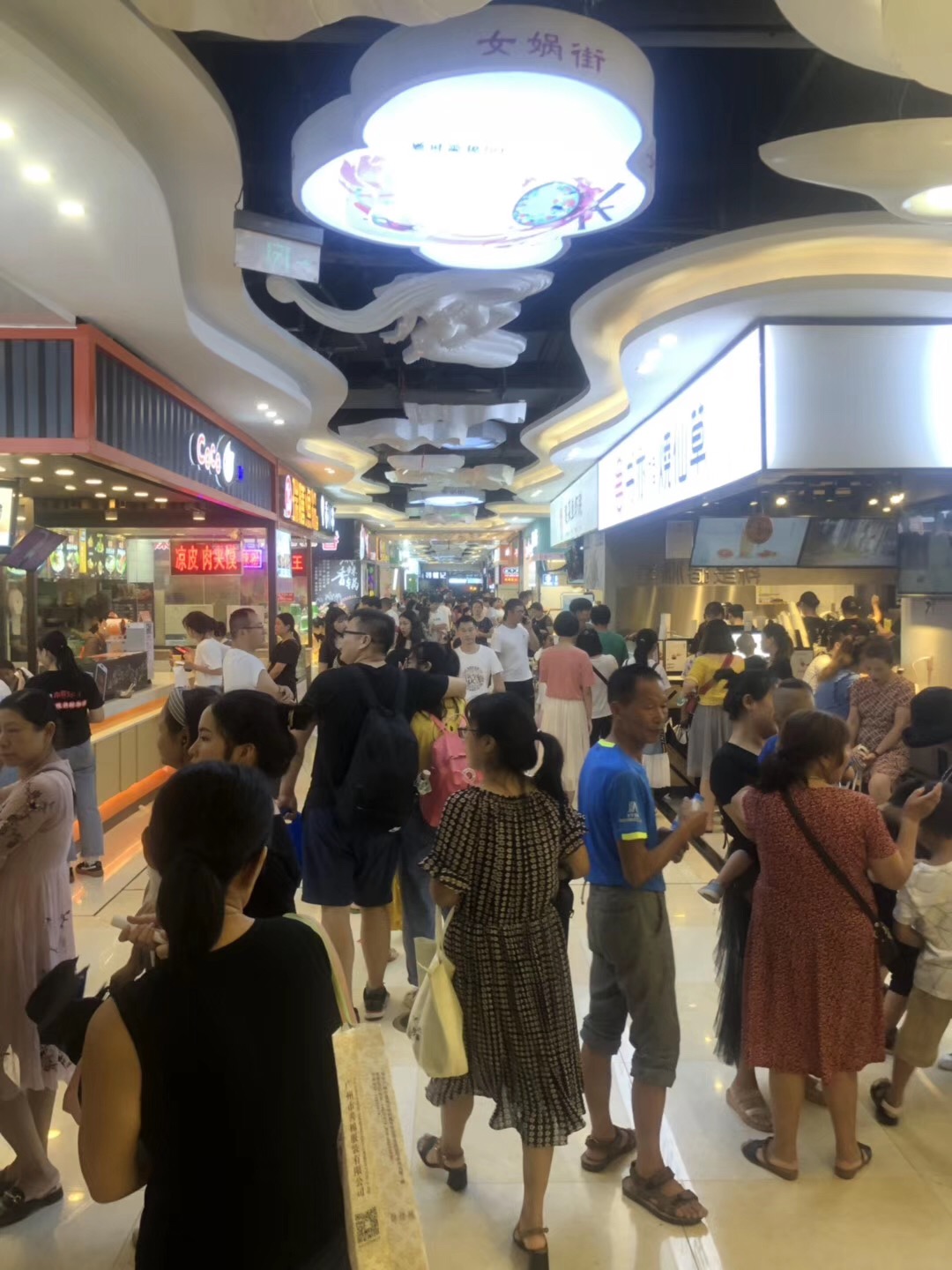 长沙这五条美食街吃货必去,长沙美食街推荐必吃