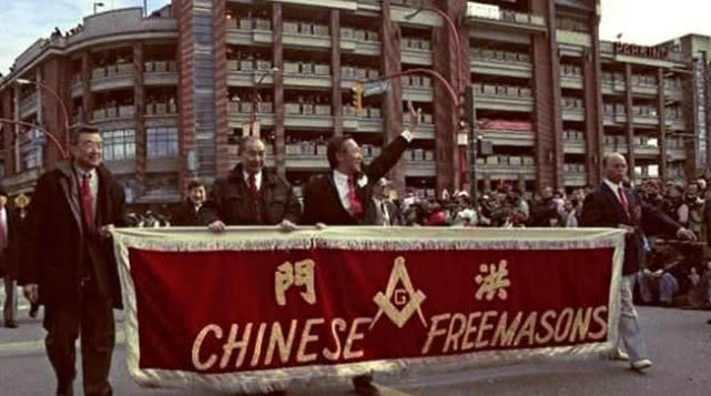 世界公认最强十大臭名昭著的黑帮,世界十大黑帮老大排行榜图片