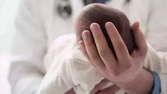 几月内婴儿容易患上摇晃综合征,婴儿摇晃综合征的十大禁忌