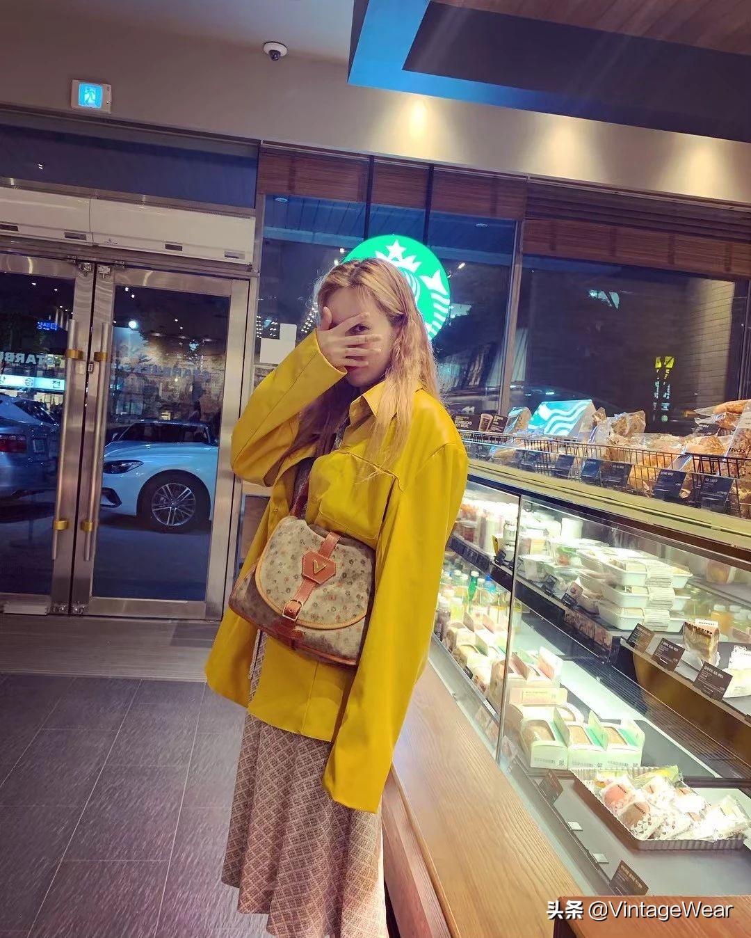 金泫雅的穿衣风格是什么,金泫雅ins大衣搭配