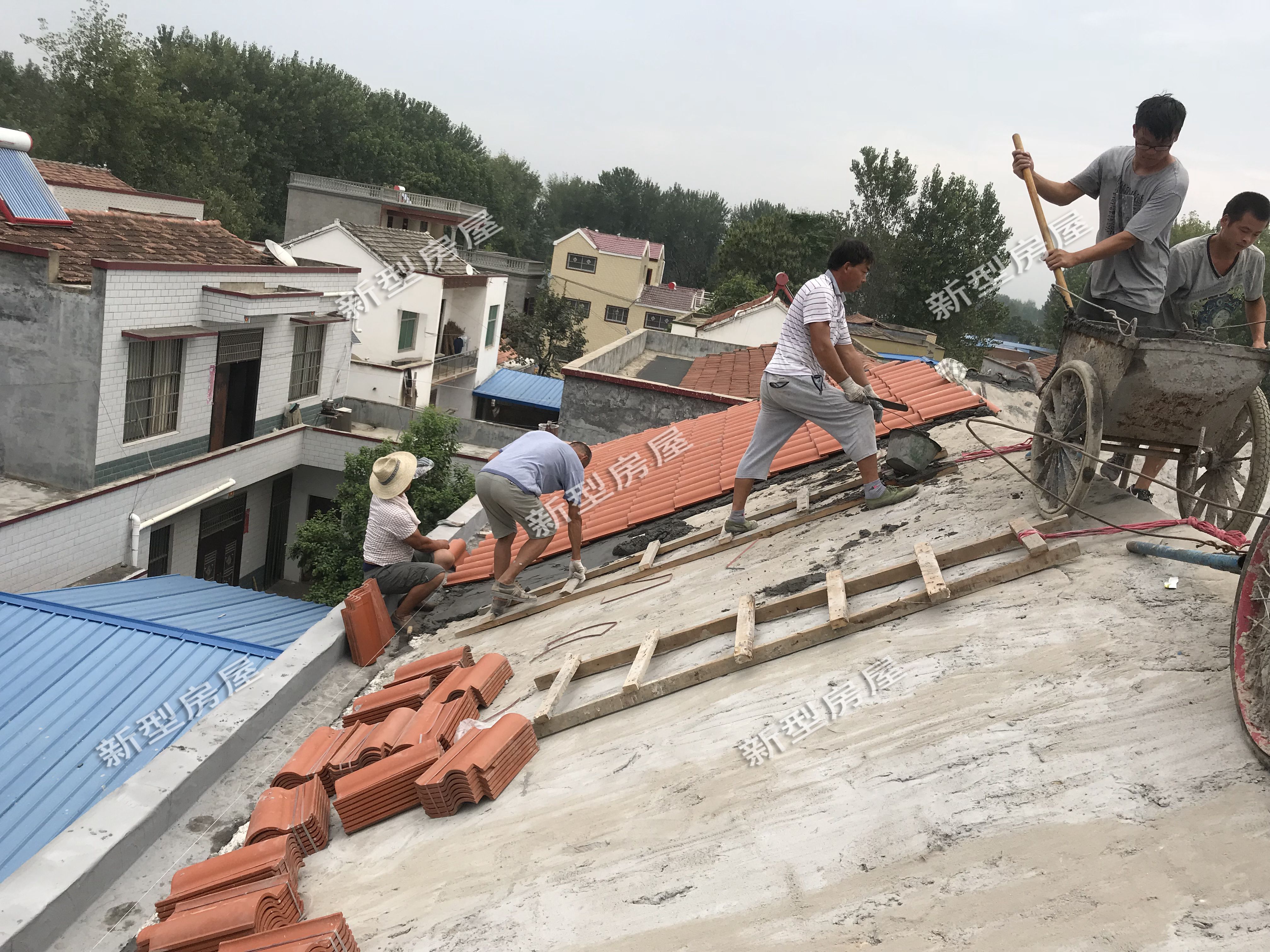 自建房屋顶漏水的永久处理方法,自建房屋屋顶漏水怎么解决