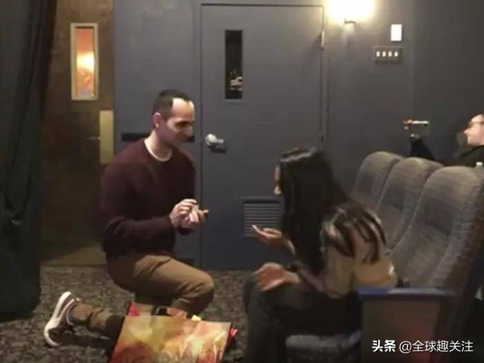 美国小哥为求婚高中初恋爆改迪士尼动画！500万网友甜哭齐送祝福