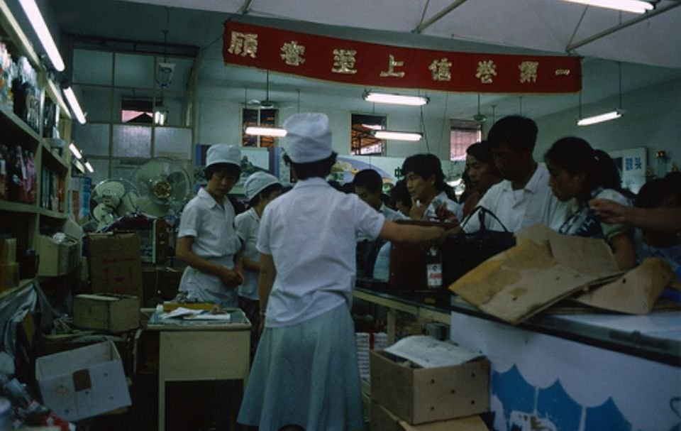 七八十年代店铺门头,旧年代风格店面