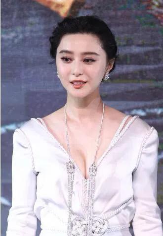 醒醒吧，德不配位的赵薇们…