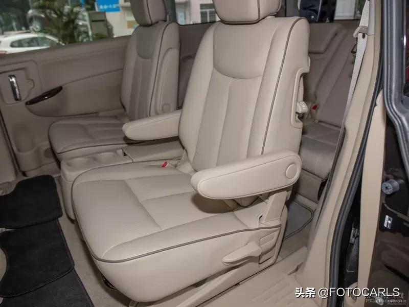 日产贵士3.5LSL实拍，比丰田埃尔法厚道，性价比超高豪华7座MPV