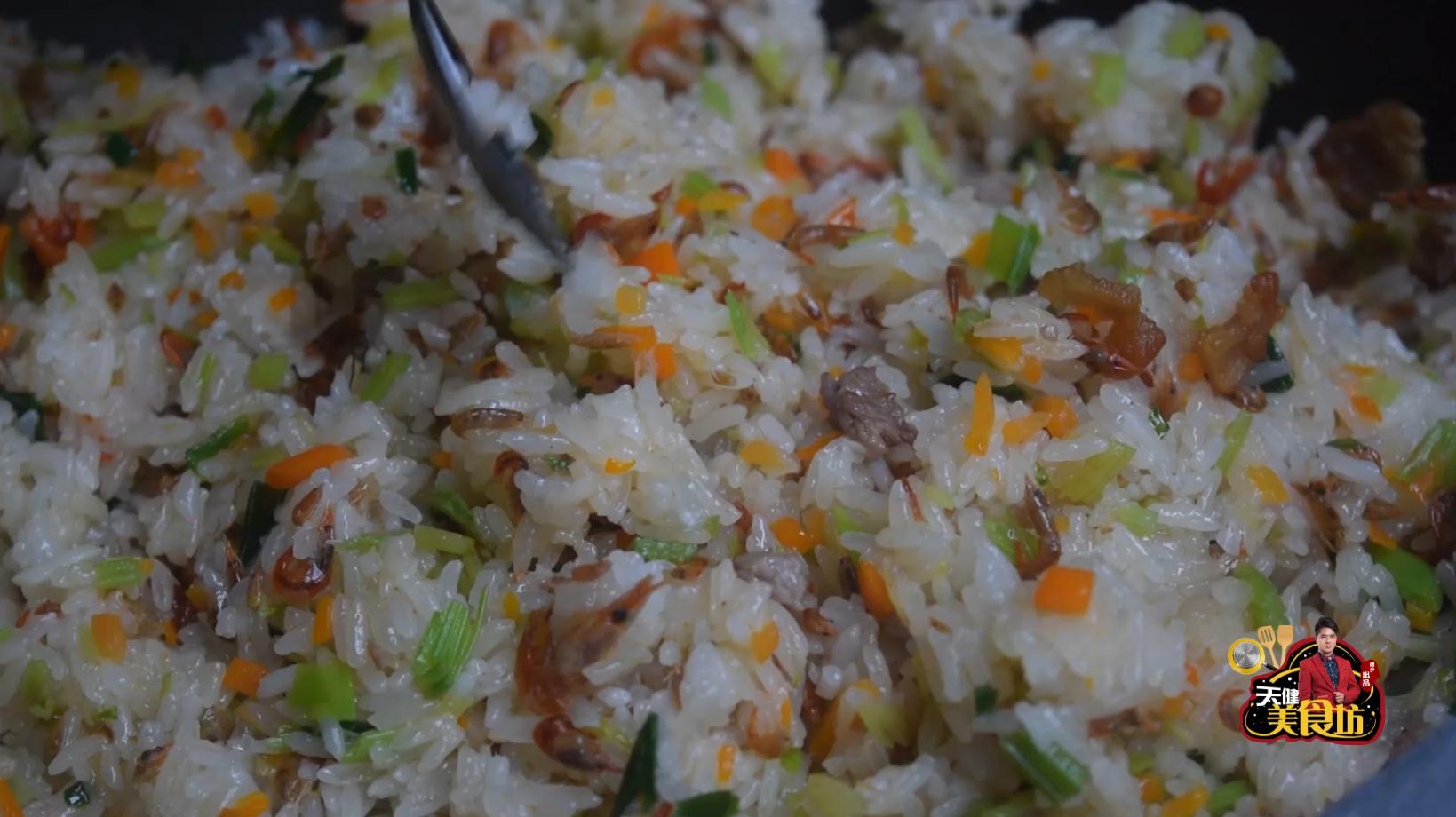 香肠糯米饭酿豆腐怎么做,糯米饭芋头酿豆腐家常做法