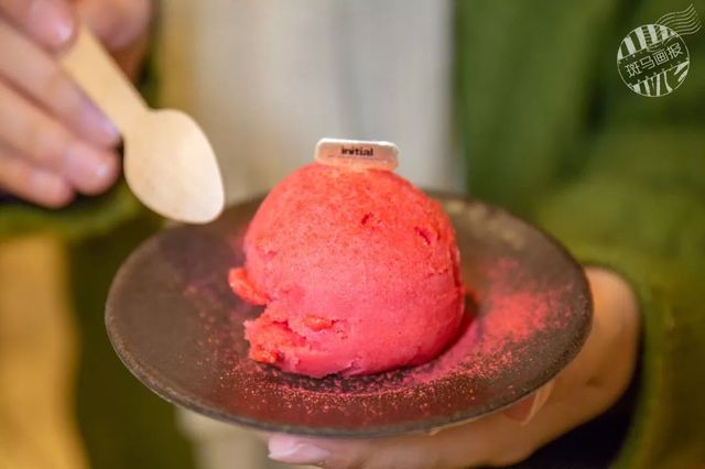 2019魔都最IN冰激凌地图，猎奇口味or颜值爆炸，冬季也要大口吃冰