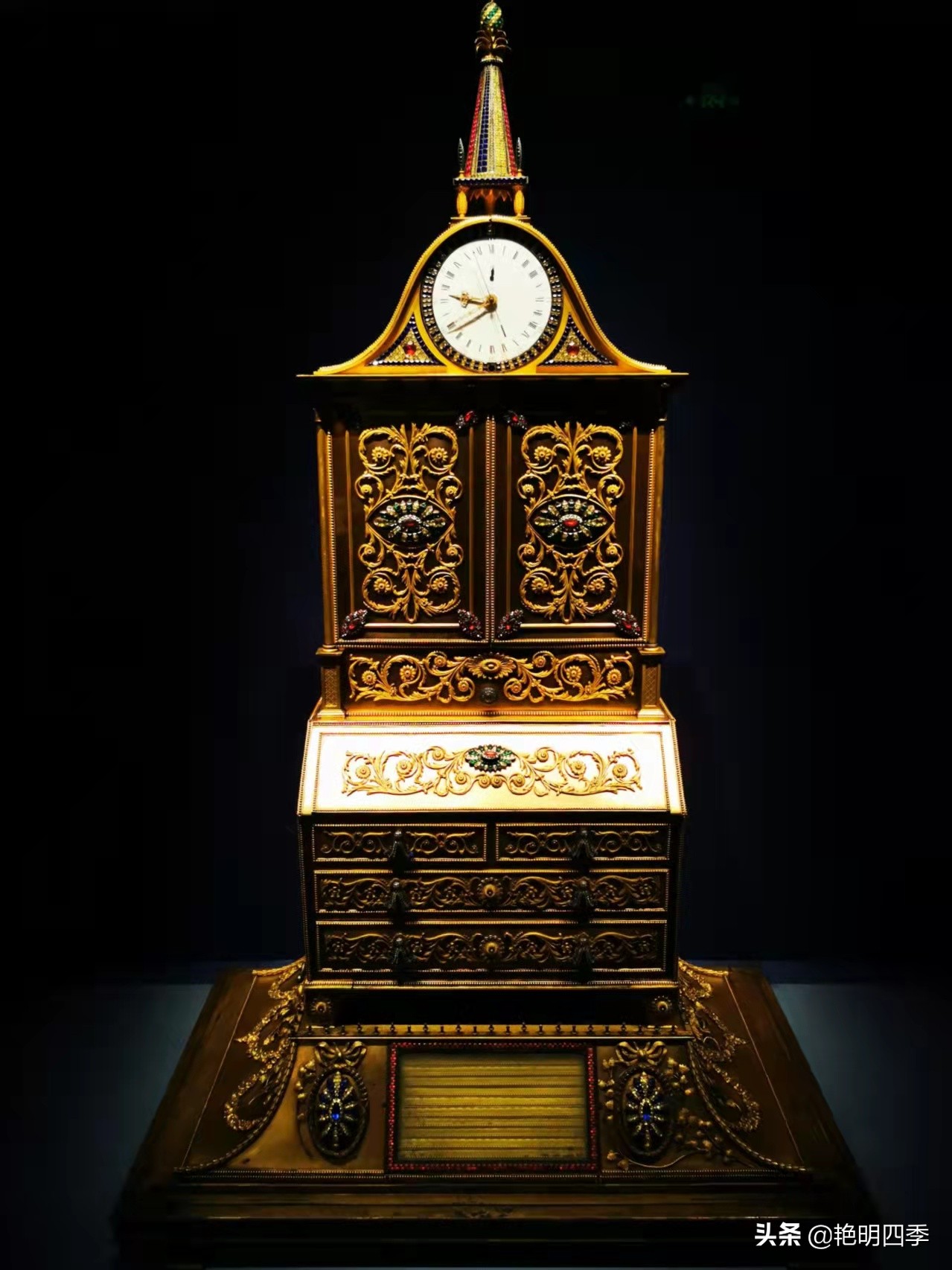 故宫钟表历史,故宫钟表馆到珍宝馆