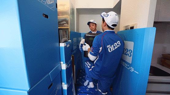 “变态”到极致的日本人，连搬家都不放过，网友拍下全过程！