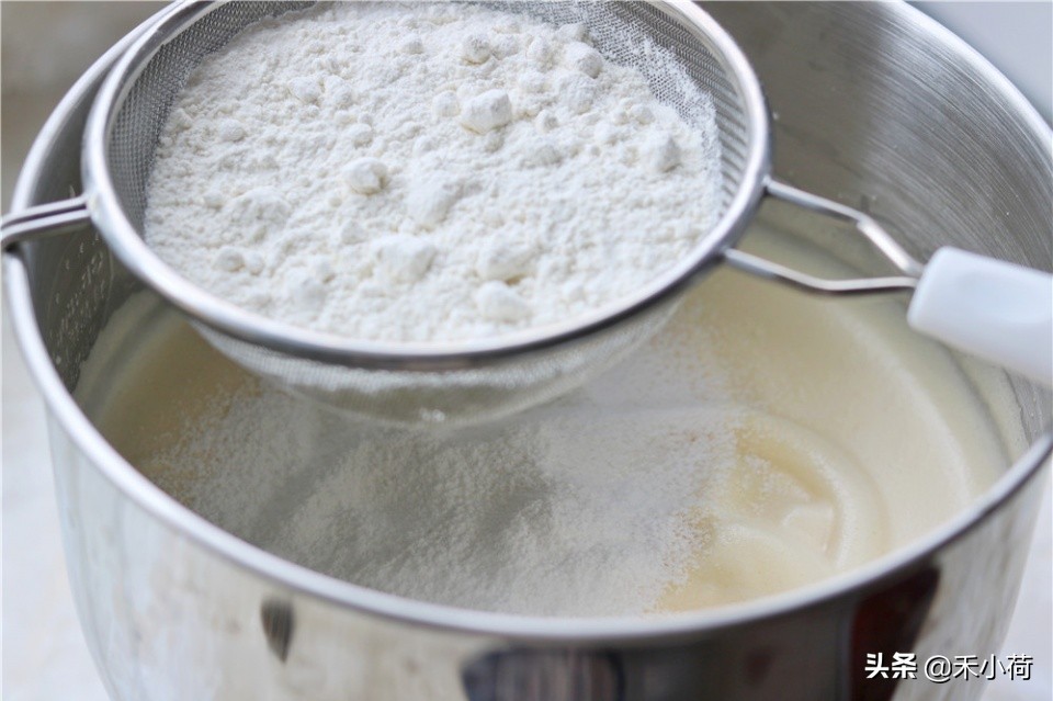 自制无黄油海绵蛋糕,8寸无油海绵蛋糕的做法步骤