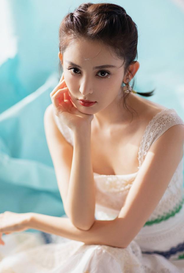 疆籍女性明星,新疆原来很漂亮的女明星