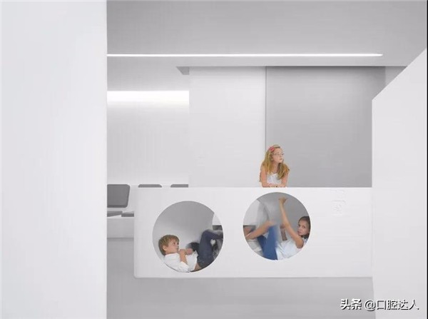 极简白色主题装修风格,现代风诊所装修风格