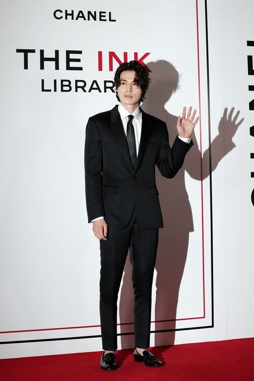 韩国男明星谁穿西服最有气场,韩国男明星穿西装为什么那么好看